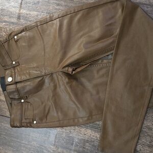 WHBM WHITE HOUSE BLACK MARKET    Vachetta Brown Faux Leather Skinny Jeans sz 0 L